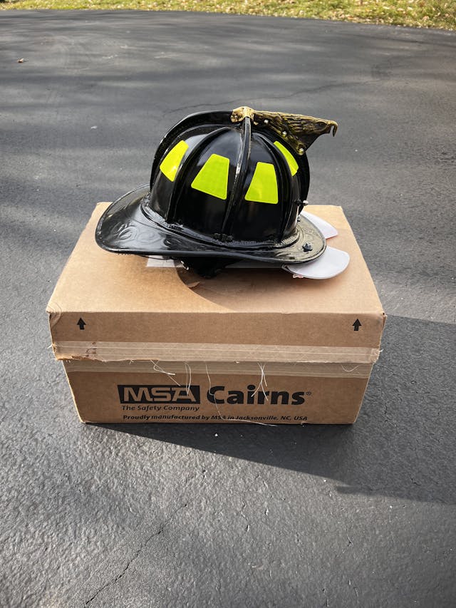 New Cairns N5A Leather Fire Helmet (Medium)